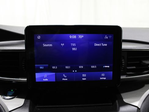 Used 2020 Ford Explorer XLT w/ Equipment Group 202A image 14