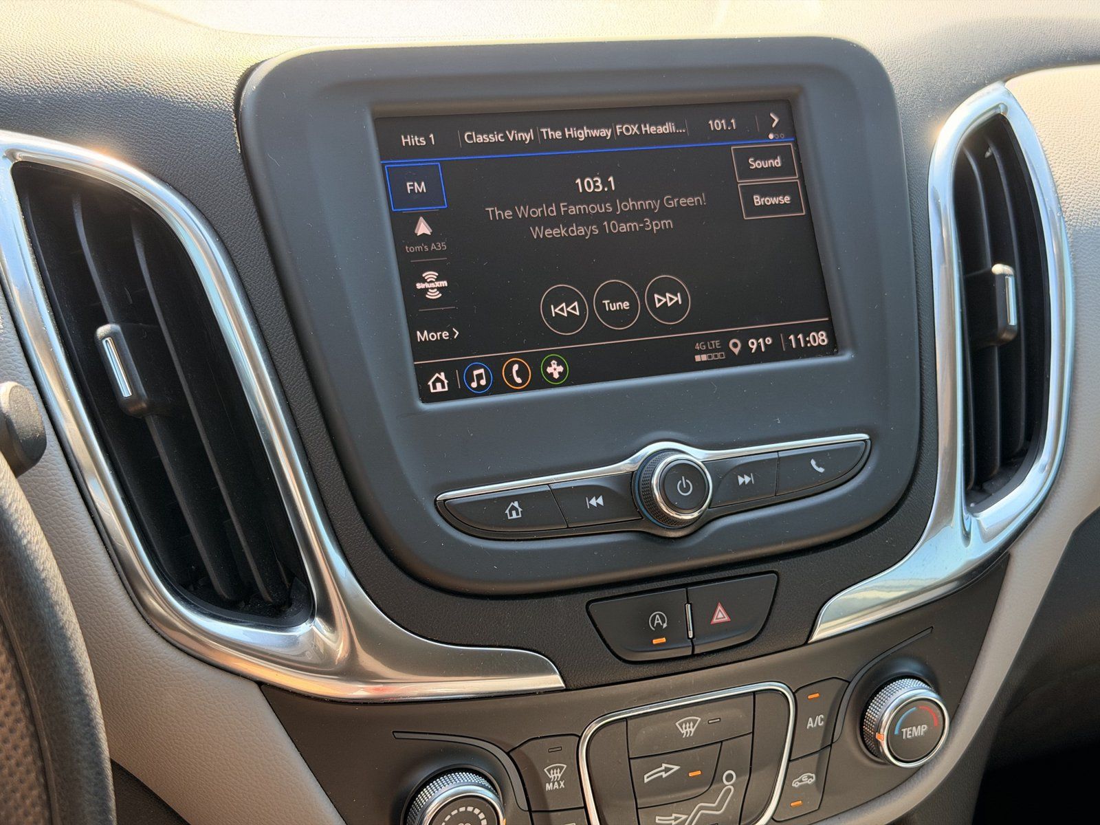 Used 2022 Chevrolet Equinox LS FWD image 23