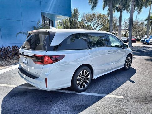New 2026 Honda Odyssey Elite image 8