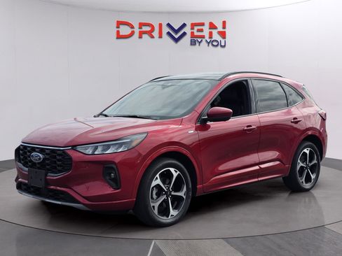 Used 2023 Ford Escape ST-Line Select w/ Tech Pack #2 image 1