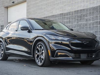 Used 2025 Ford Mustang Mach-E Select w/ Comfort Package Lite