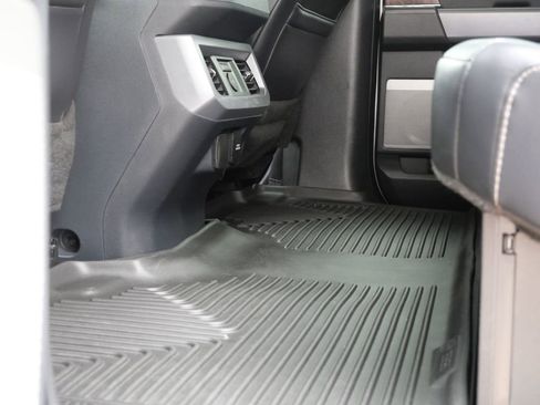 Used 2024 Ford F250 Lariat w/ Sport Appearance Package AWD/4WD image 15