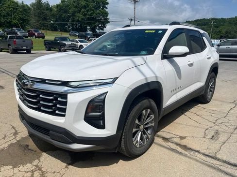 Used 2025 Chevrolet Equinox LT w/ Convenience Package II AWD/4WD image 10