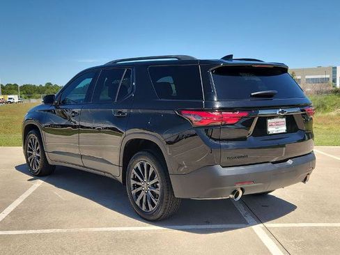 Used 2023 Chevrolet Traverse RS w/ LPO, Floor Liner Package FWD image 7