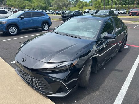 Certified 2026 Toyota Camry SE w/ Convenience Package image 2