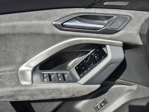 New 2025 Audi SQ5 Premium Plus image 10