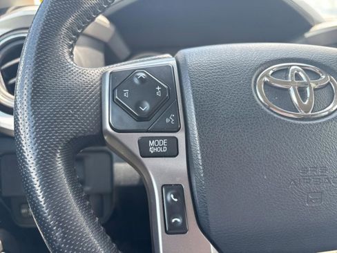 Used 2019 Toyota Tacoma SR5 RWD image 13