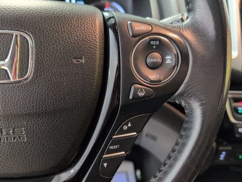 Used 2017 Honda Pilot Touring image 21
