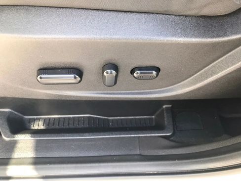 Used 2016 Ford Escape SE FWD image 15