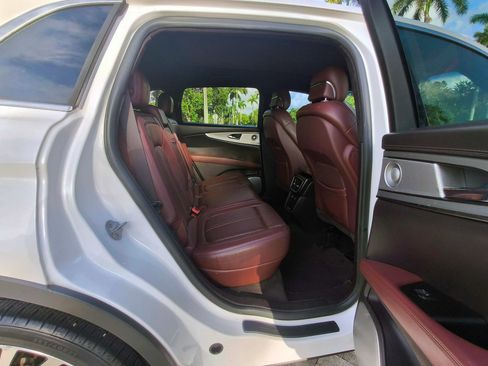 Used 2019 Lincoln Nautilus Black Label AWD/4WD image 37