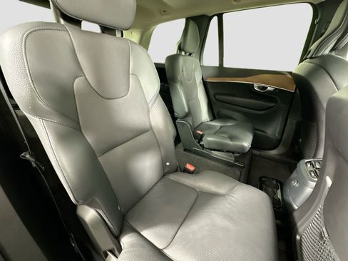 Certified 2023 Volvo XC90 T8 Plus image 30