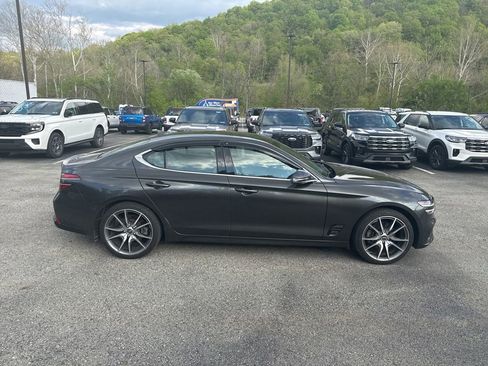 Used 2023 Genesis G70 2.0T AWD/4WD image 2