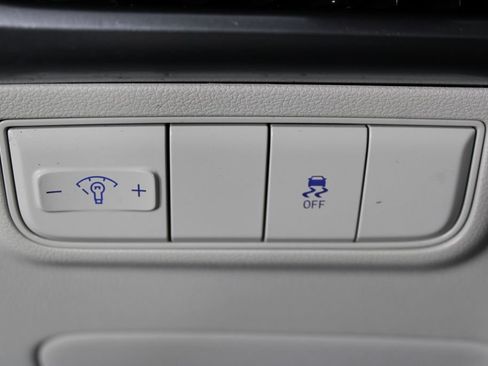 Certified 2025 Hyundai Tucson SE FWD image 24