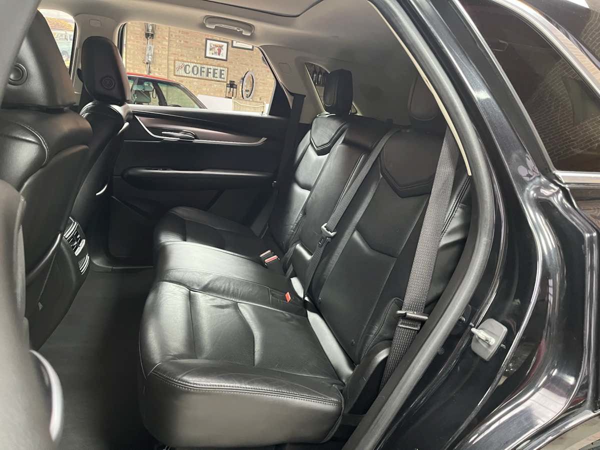 Used 2017 Cadillac XT5 Luxury w/ Driver Awareness Package AWD/4WD image 22