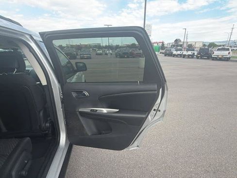 Used 2014 Dodge Journey SXT w/ Flexible Seating Group FWD image 24