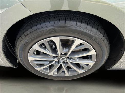 Certified 2023 Lexus ES 350 w/ Accessory Package (Z2) FWD image 29