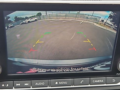 Used 2025 Nissan Altima 2.5 SV FWD image 10