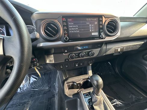 Used 2022 Toyota Tacoma SR5 image 24