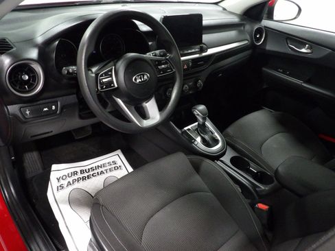 Used 2021 Kia Forte LXS image 7