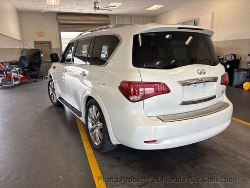 Used 2013 INFINITI QX56 2WD w/ Deluxe Touring Pkg image 3