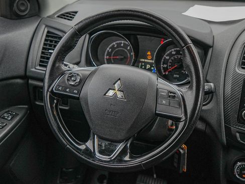 Used 2017 Mitsubishi Outlander Sport ES image 38