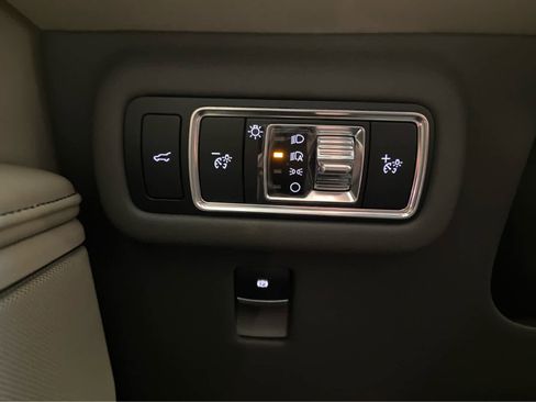 Used 2024 Lincoln Nautilus Reserve w/ Equipment Group 202A image 43