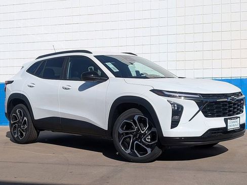 New 2026 Chevrolet Trax RS w/ Driver Confidence Package image 2