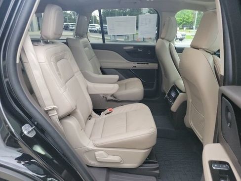 Certified 2024 Lincoln Aviator Reserve w/ Elements Package Plus AWD/4WD image 22