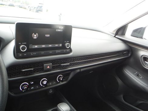 Used 2023 Honda HR-V LX image 16