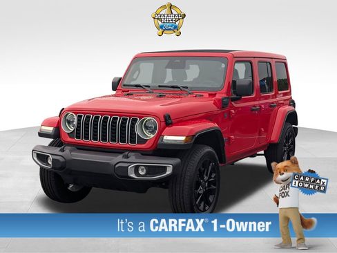 Used 2025 Jeep Wrangler Unlimited Sahara w/ Safety Group AWD/4WD image 1