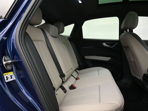 Used 2024 Audi Q4 e-tron Premium Plus w/ Premium Plus image 13