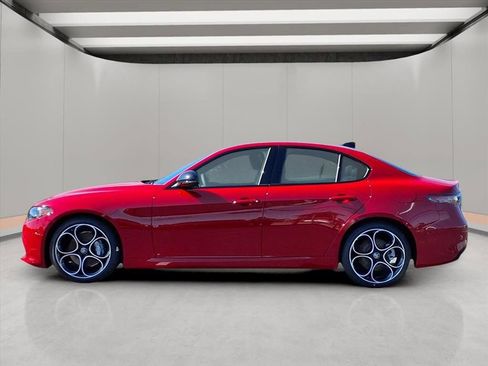 New 2025 Alfa Romeo Giulia w/ Driving Assist Package RWD image 4