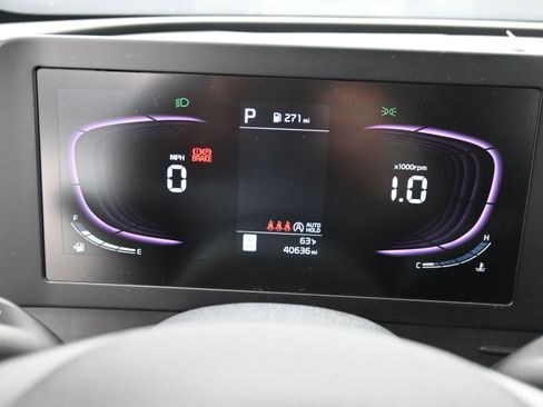 Used 2023 Kia Sportage LX image 18