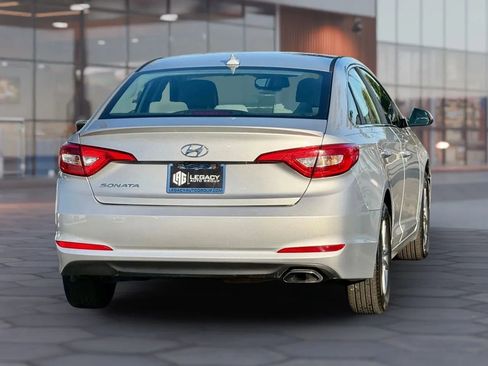 Used 2017 Hyundai Sonata SE image 3