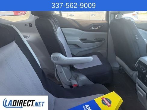 Used 2018 GMC Acadia SLT image 10