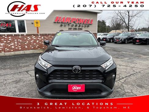 Used 2019 Toyota RAV4 XLE image 9