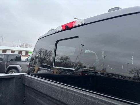 Used 2024 Ford F350 Platinum w/ Tremor Off-Road Package image 17