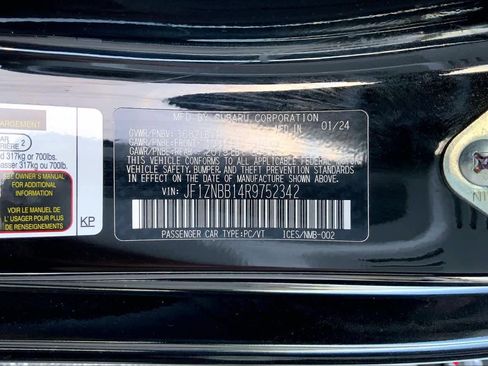Used 2024 Toyota GR86 RWD image 32