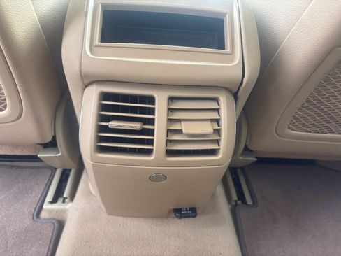 Used 2010 Mercedes-Benz R 350 4MATIC image 22