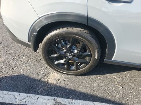 Used 2024 Honda HR-V Sport image 7