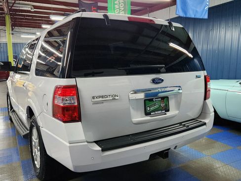 Used 2014 Ford Expedition XLT image 4