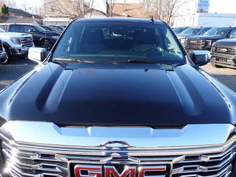 Used 2023 GMC Sierra 1500 Denali w/ Denali Reserve Package AWD/4WD image 7