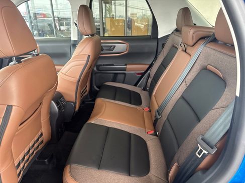 Certified 2025 Ford Bronco Sport Outer Banks w/ Outer Banks Tech Package+ AWD/4WD image 11