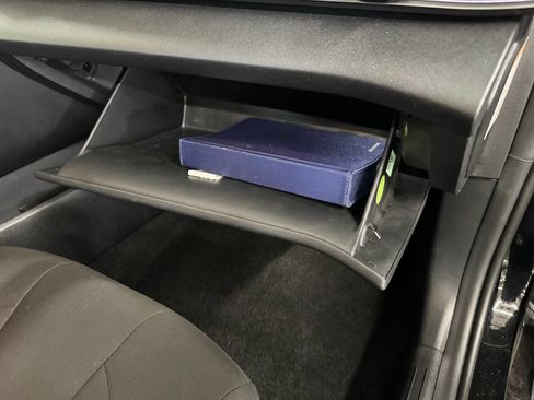 Used 2025 Hyundai Elantra SEL FWD image 29