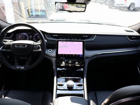 New 2025 Jeep Grand Cherokee Overland w/ Adv Protech Group III image 44