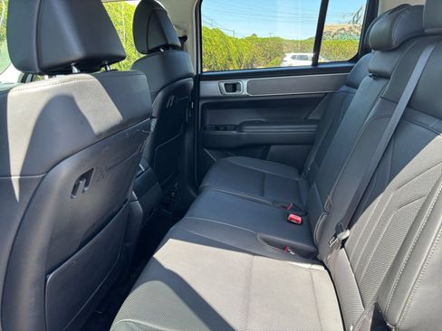 Used 2024 Hyundai Santa Fe SEL FWD image 27