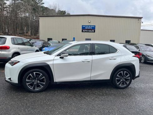 Used 2021 Lexus UX 200 w/ Premium Package image 6