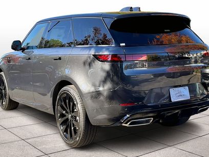 New 2025 Land Rover Range Rover Sport Dynamic SE
