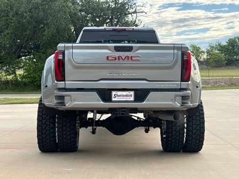 Used 2026 GMC Sierra 3500 Denali w/ Technology Package AWD/4WD image 8