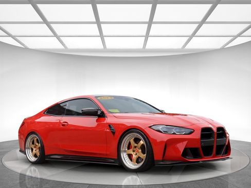 Used 2023 BMW M4 Coupe w/ Executive Package RWD image 3